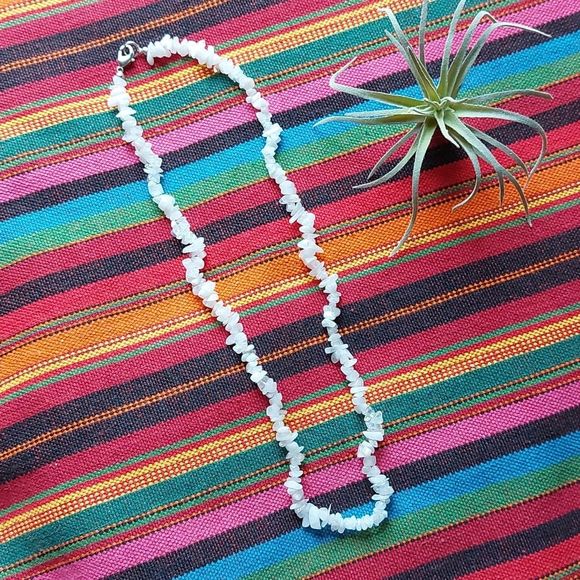 Rainbow Moonstone Chip Necklace, Boho,  crystal healing necklace - Picture 3 of 11